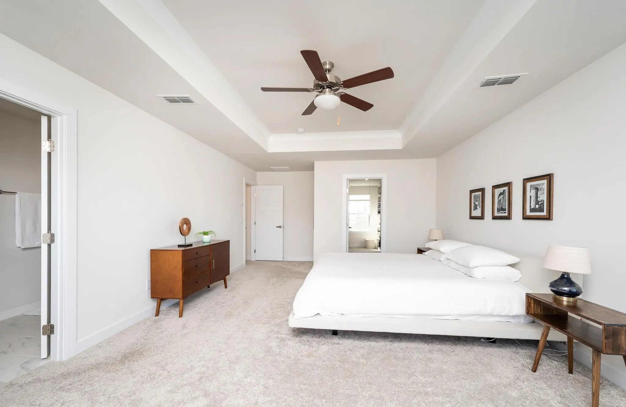 Master bedroom, view 2 — 515 Spokane dr
