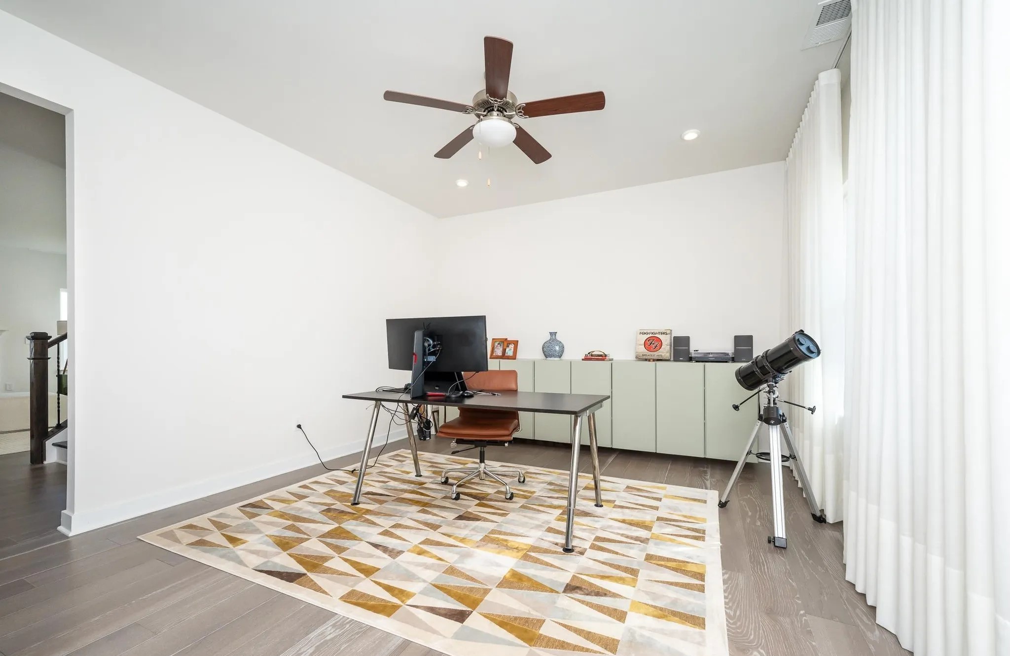 Office — 515 Spokane dr