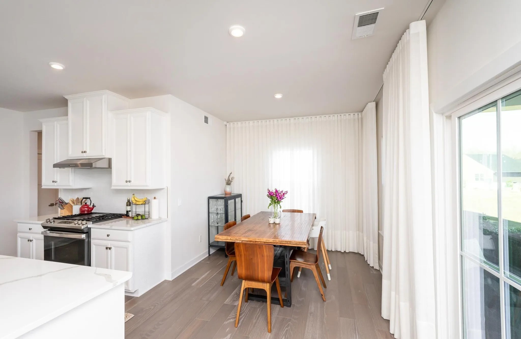 dinning_room — 515 Spokane dr