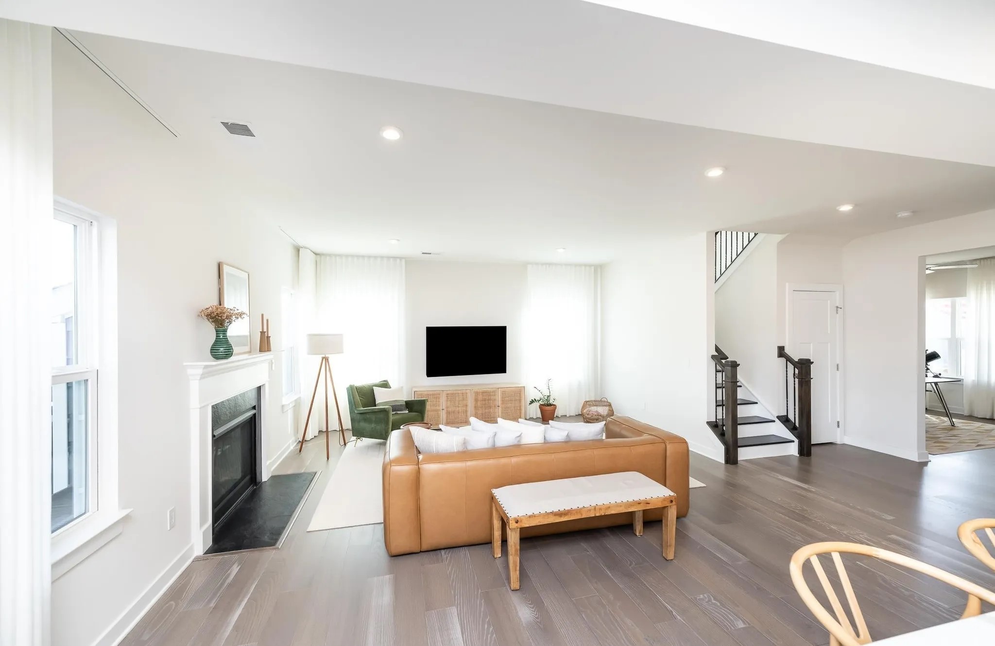 living_room — 515 Spokane dr